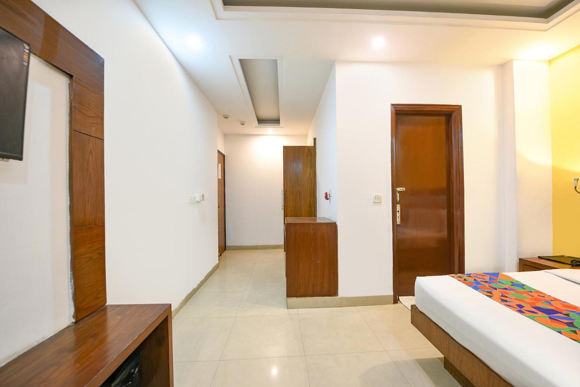 Fabhotel The Kings Plaza New Delhi Exterior foto