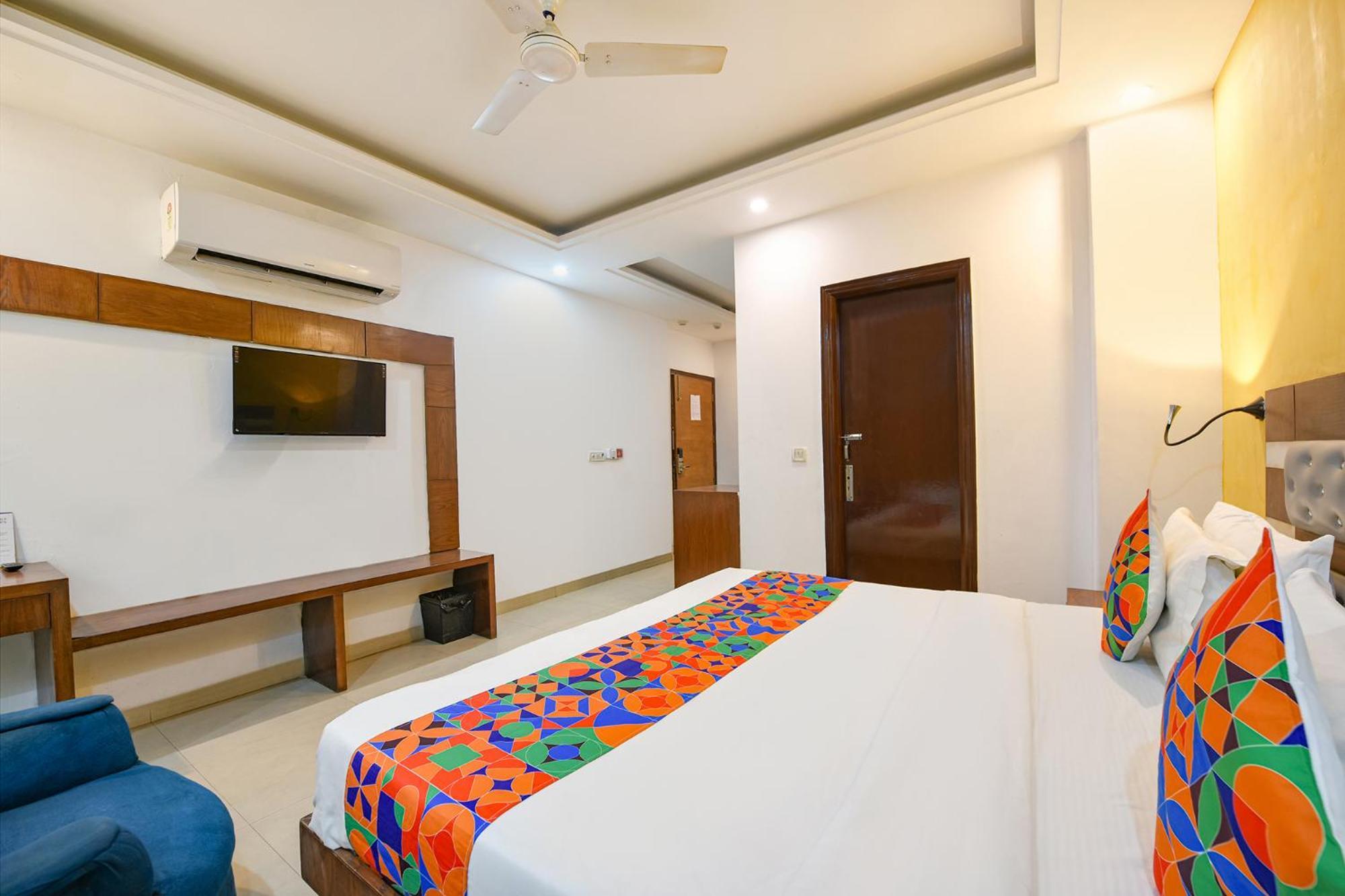 Fabhotel The Kings Plaza New Delhi Exterior foto