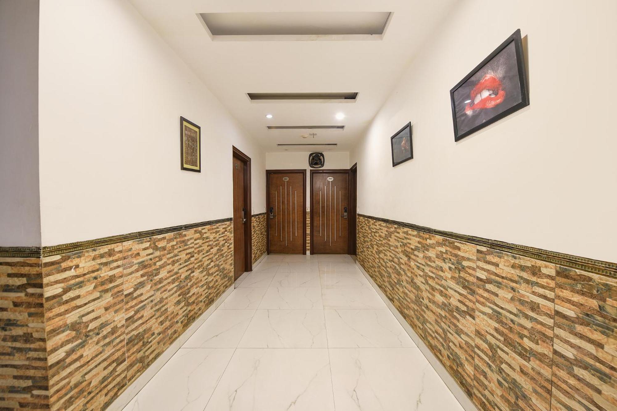 Fabhotel The Kings Plaza New Delhi Exterior foto