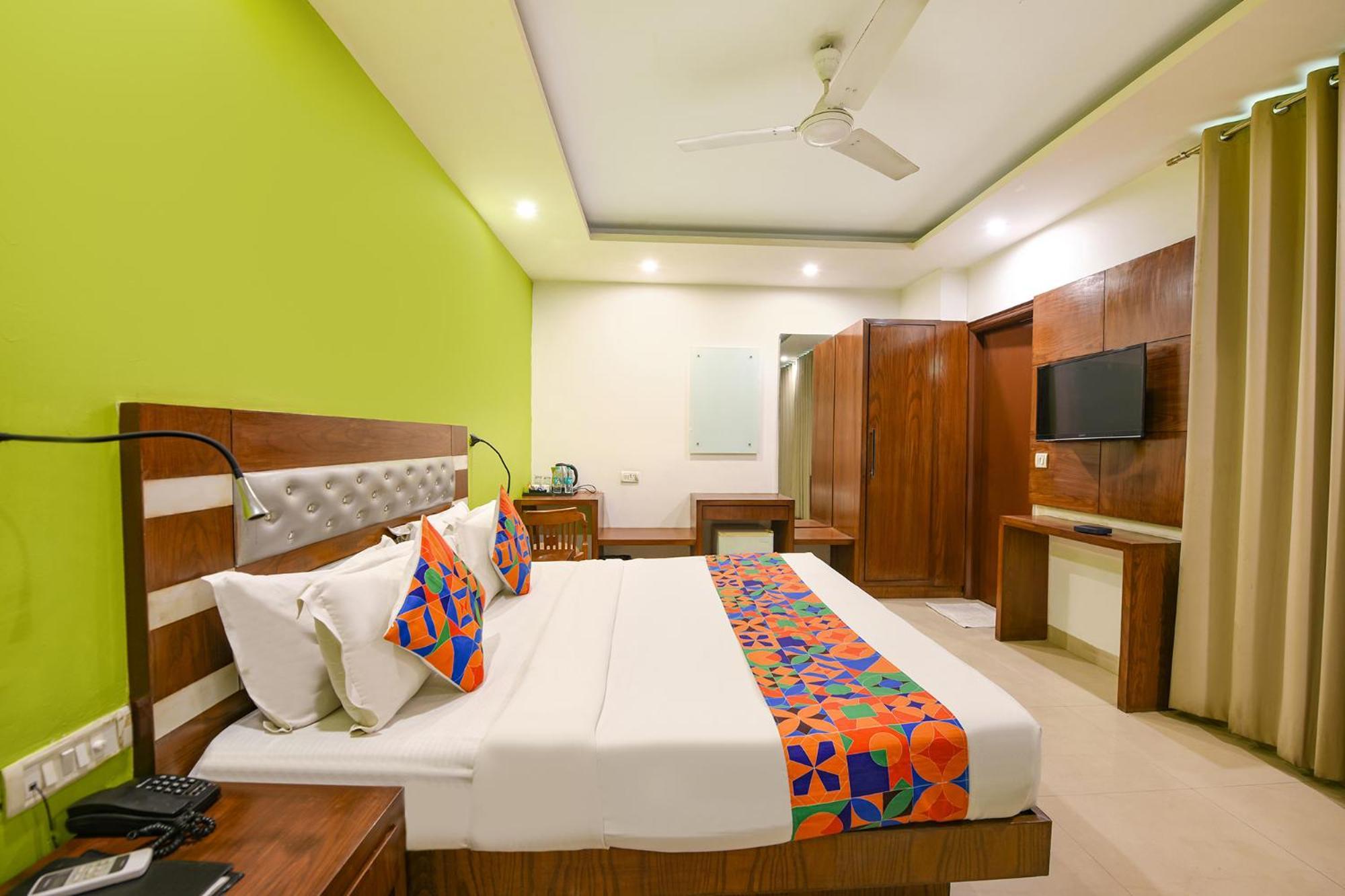 Fabhotel The Kings Plaza New Delhi Exterior foto