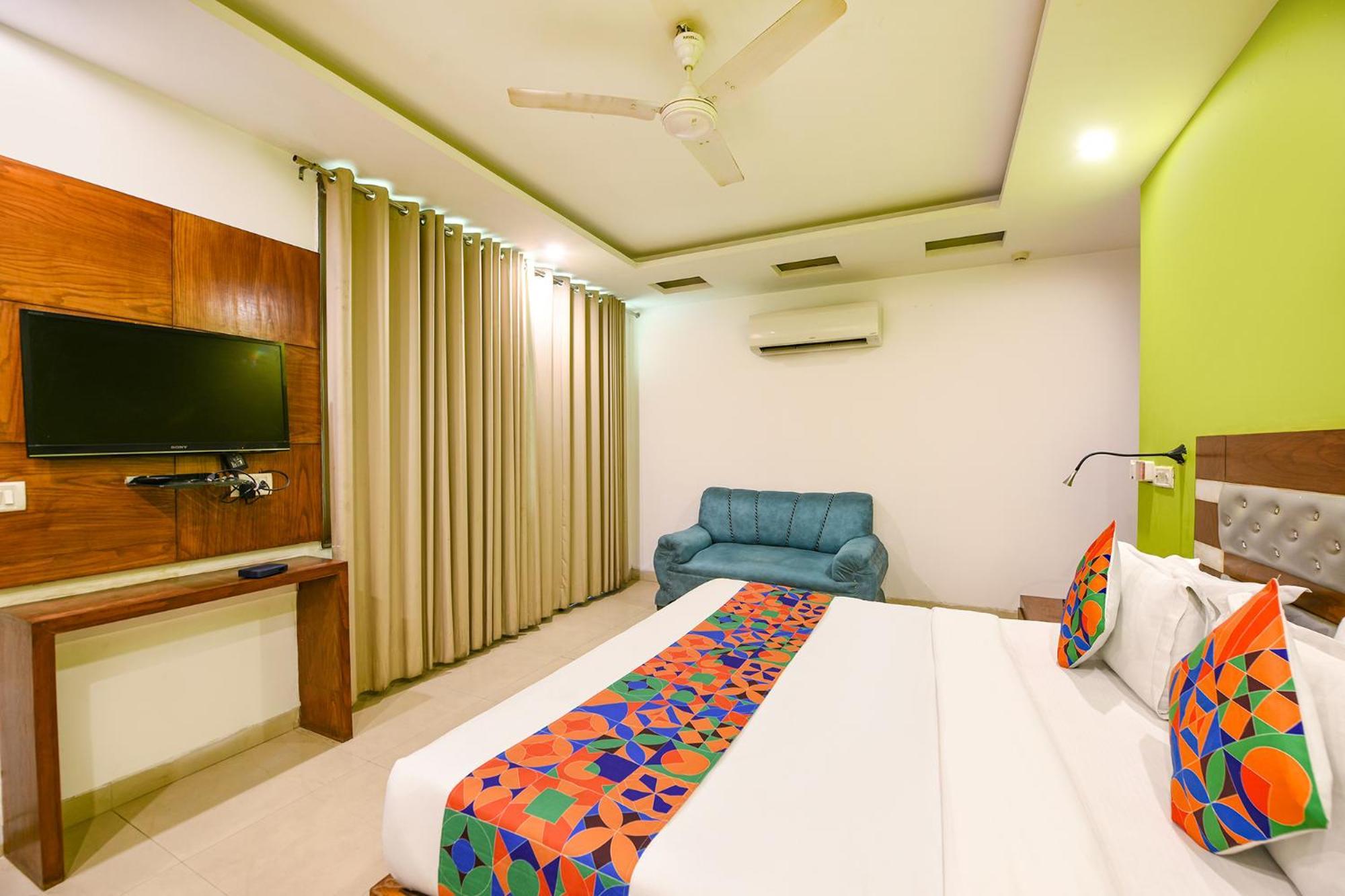 Fabhotel The Kings Plaza New Delhi Exterior foto